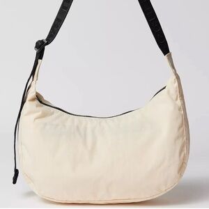 Baggu Bag Medium Nylon Crescent - Ivory